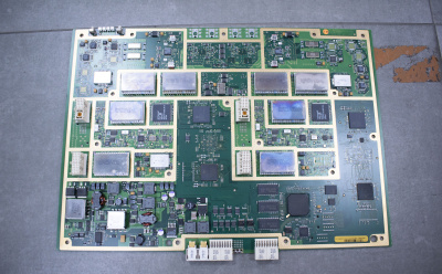 gsm жёлтые сплошная сторона